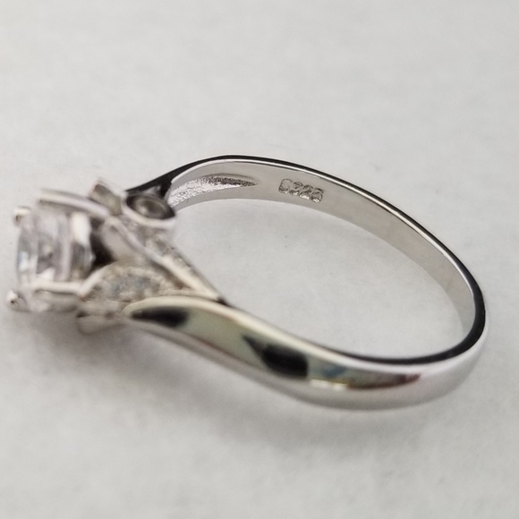 Sterling 1ct TW Butterfly Solitaire - Picture 6 of 8